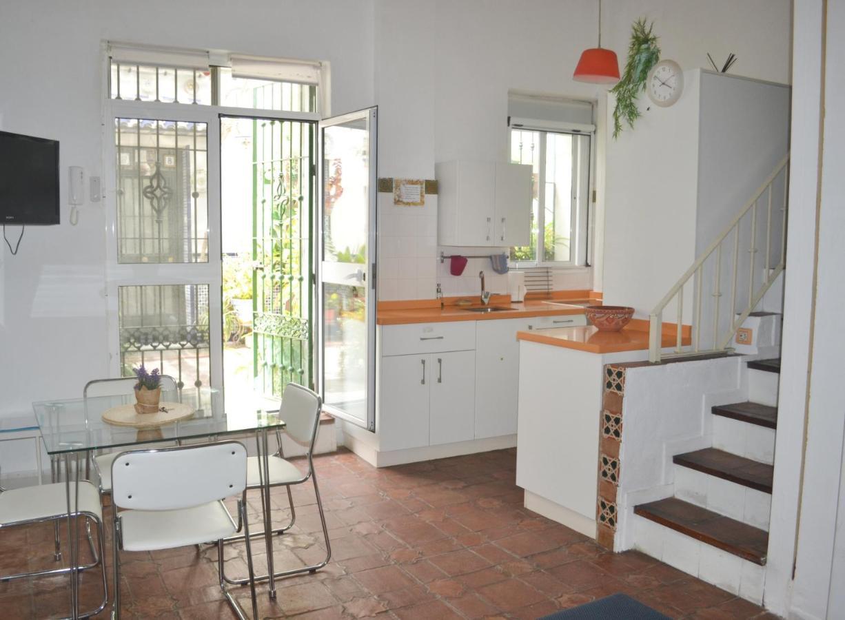 Charming House In Triana,Best City View From Patio Villa Севиля Екстериор снимка